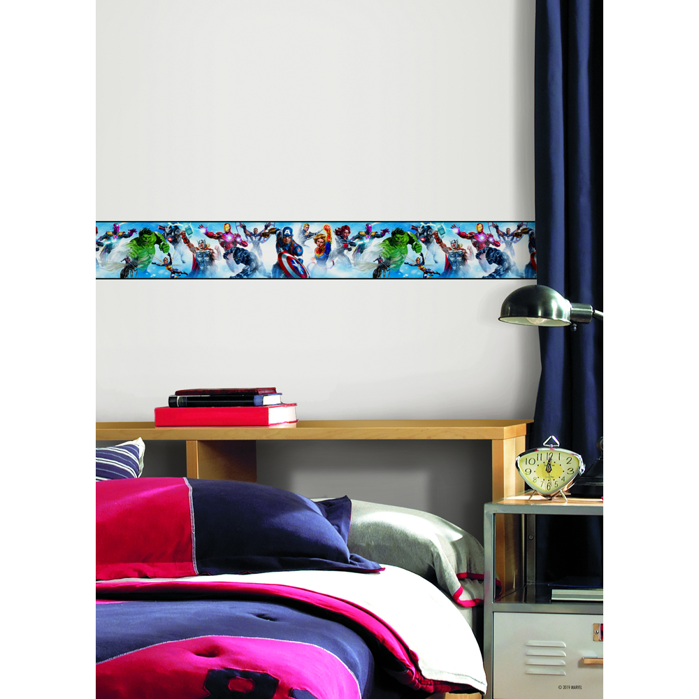 RM - AVENGERS GALLERY ART PEEL & STICK BORDER