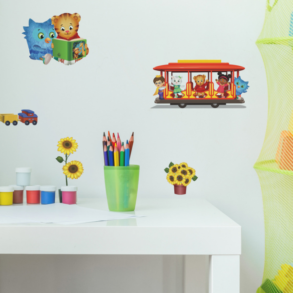 DANIEL TIGER PEEL AND STICK WALL DECALS