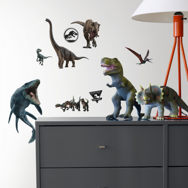 JURASSIC WORLD FALLEN KINGDOM PEEL AND STICK WALL DECALS